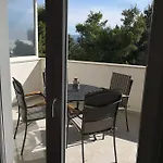 Domani Apartament