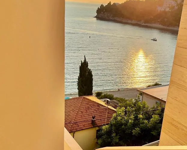 Domani Apartment Omis