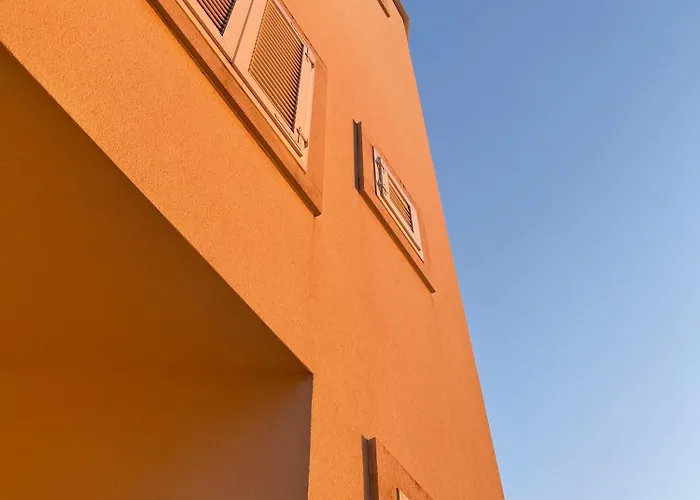 Domani Apartment *
