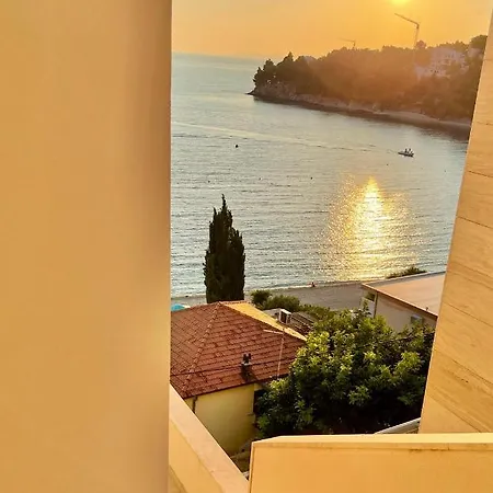 Domani Διαμέρισμα Omiš