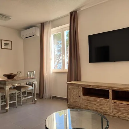Domani Apartment *