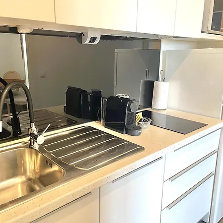 Domani Apartment *