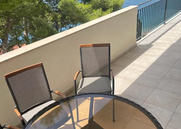 Apartment Domani Omis