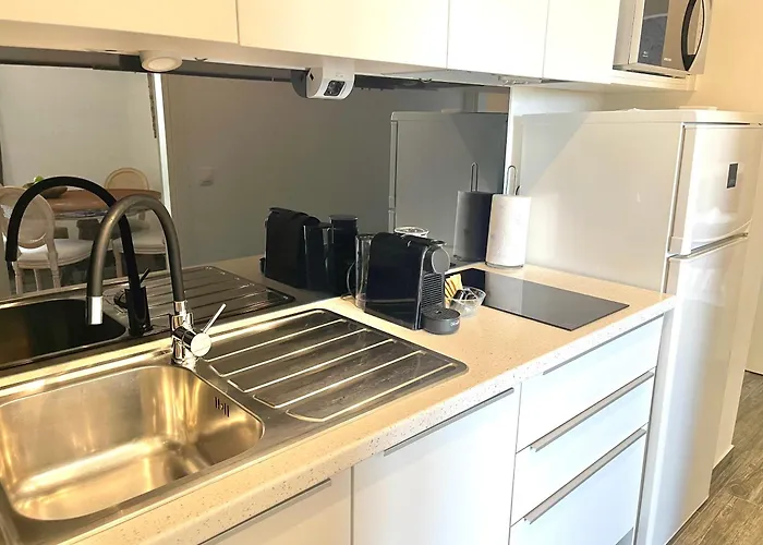 Domani Apartment *