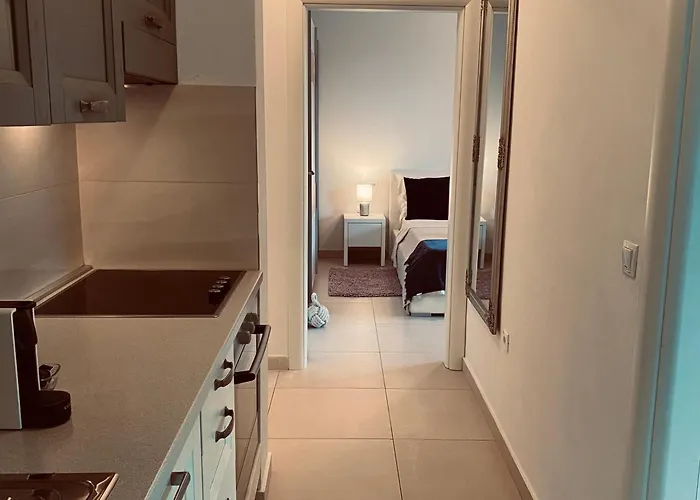 Domani Apartment *